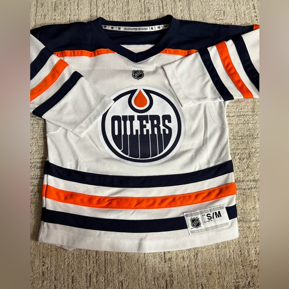 NHL Oilers White and Navy Striped Jersey
